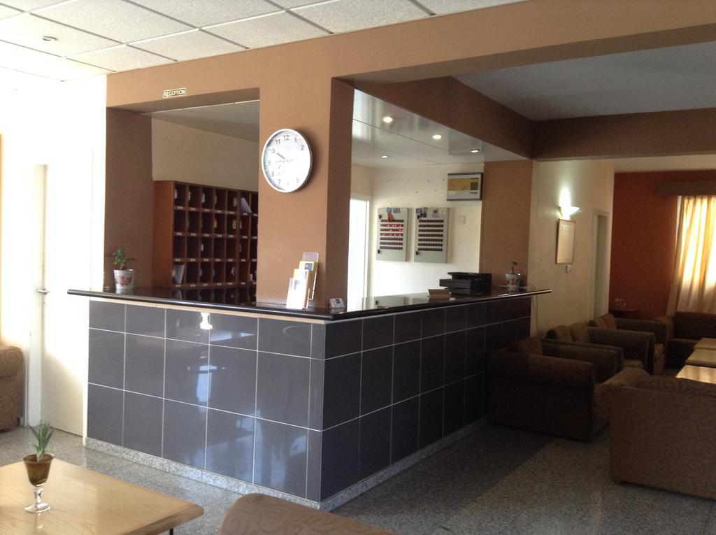 Valana Hotel Apartments Limassol Ngoại thất bức ảnh