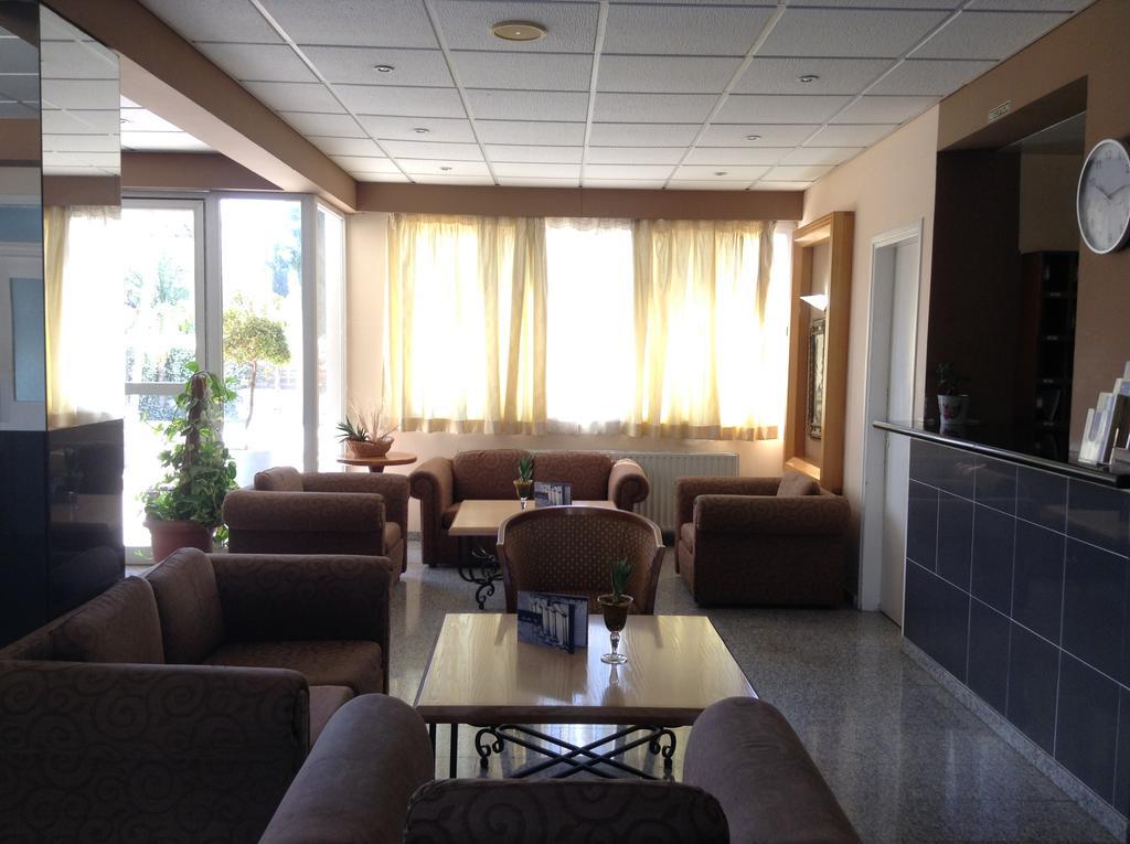 Valana Hotel Apartments Limassol Ngoại thất bức ảnh