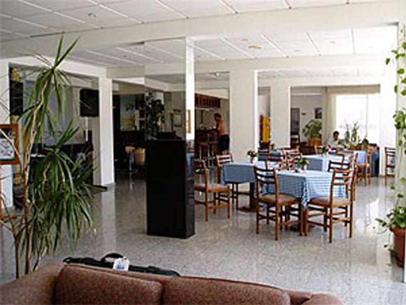 Valana Hotel Apartments Limassol Ngoại thất bức ảnh